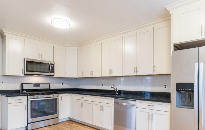3 Pell Place, City Island: photo 2