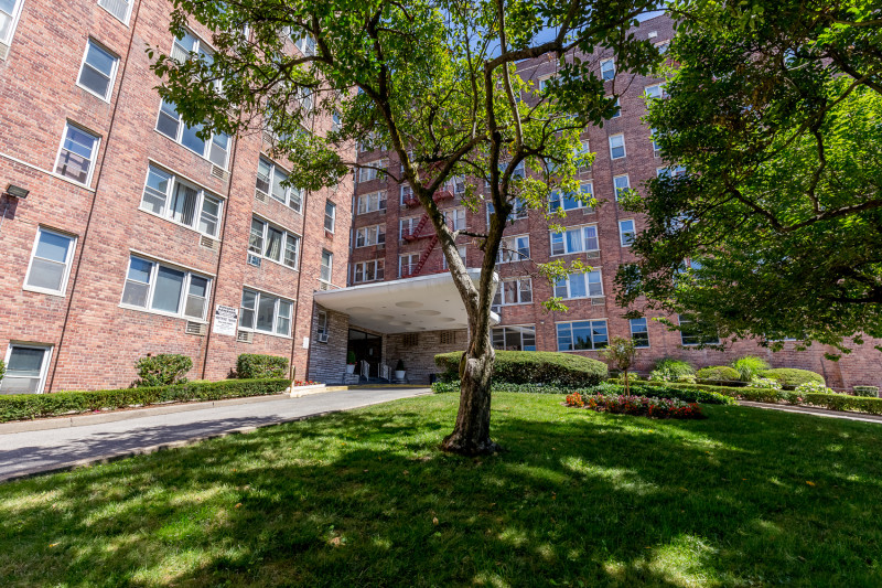 333 Bronx River Road Apt. 202, Yonkers: photo 3