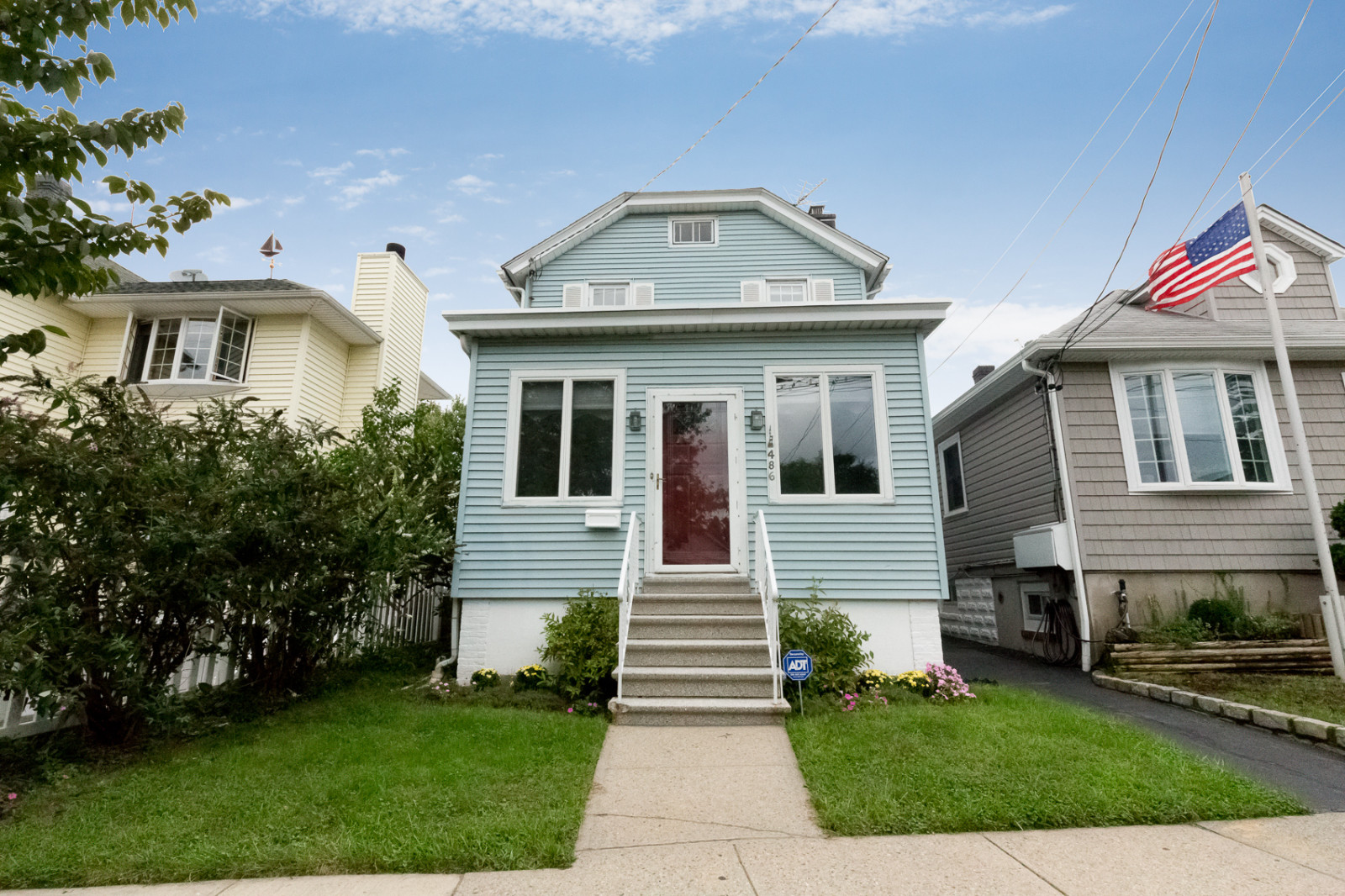 486 Minnieford Avenue, City Island: main photo