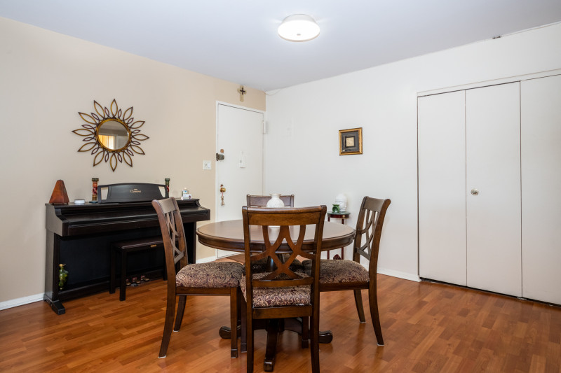 1874 Pelham Parkway Apt. 4H, Bronx: photo 2