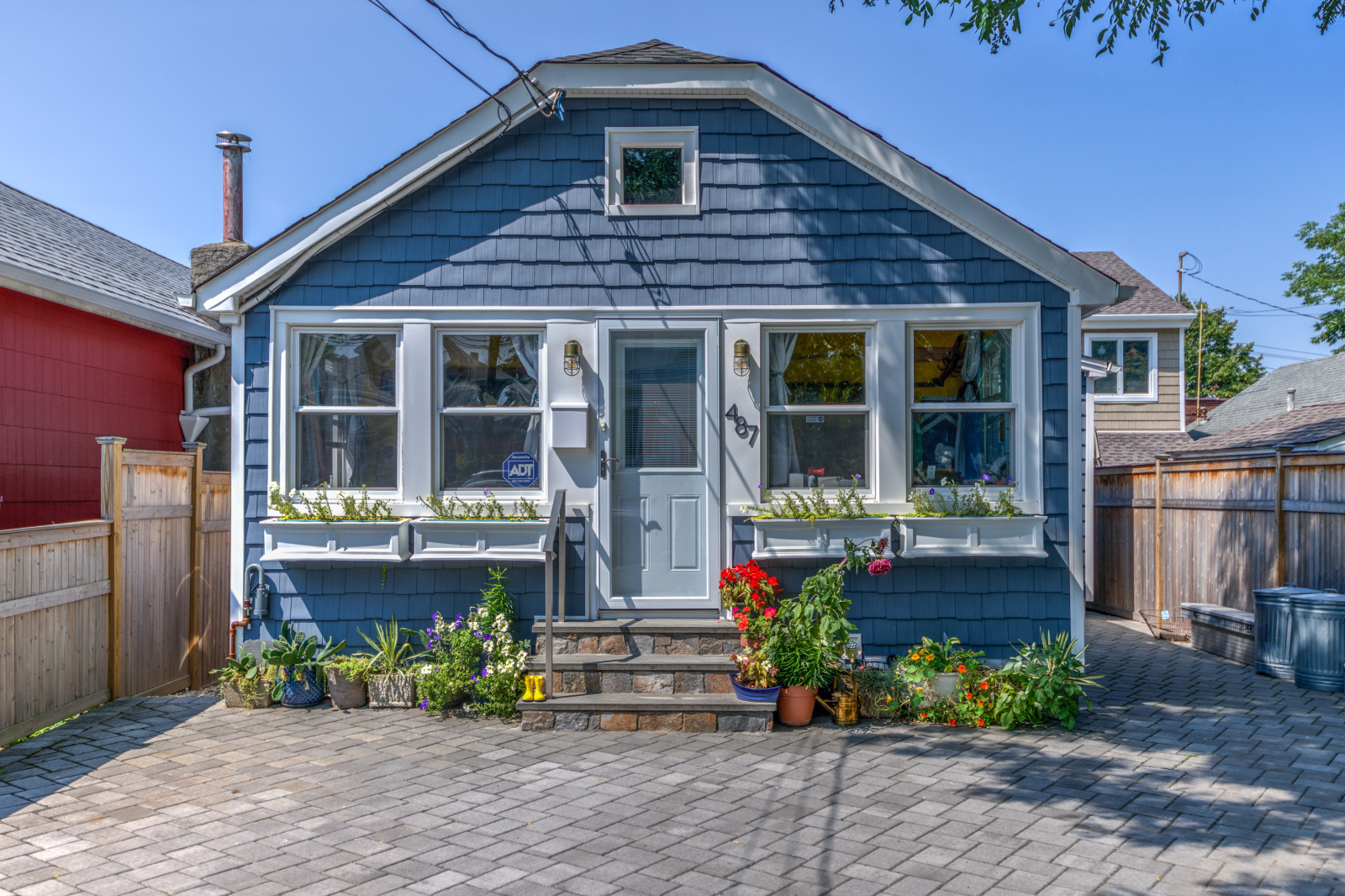 487 Minnieford Avenue, City Island: main photo