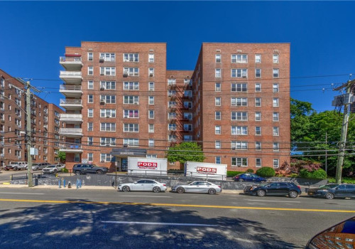365 Bronx River Road 4G, Yonkers
