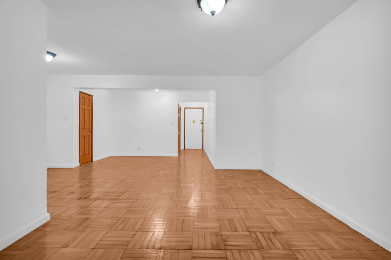 814B Tilden Street, Bronx: photo 3