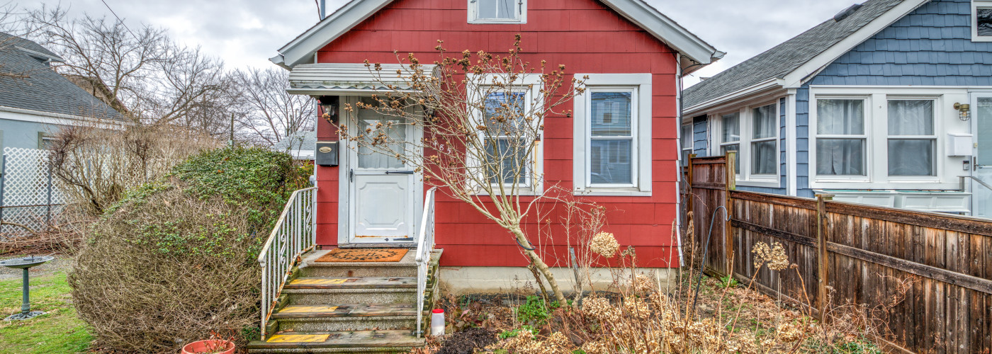483-485 Minnieford Avenue, City Island
