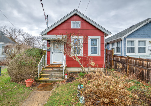 483-485 Minnieford Avenue, City Island
